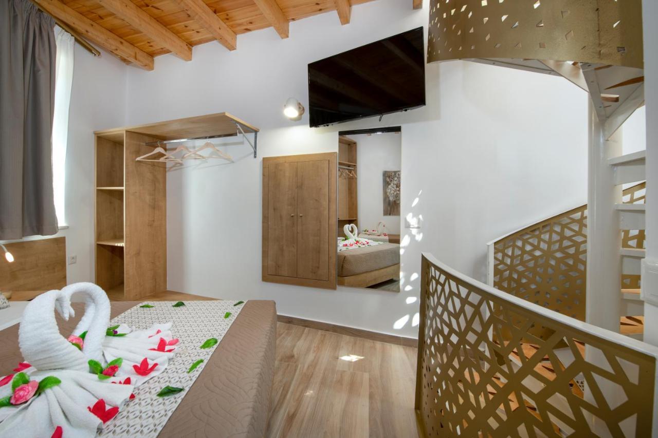 Deluxe Maisonette Chania  Bagian luar foto